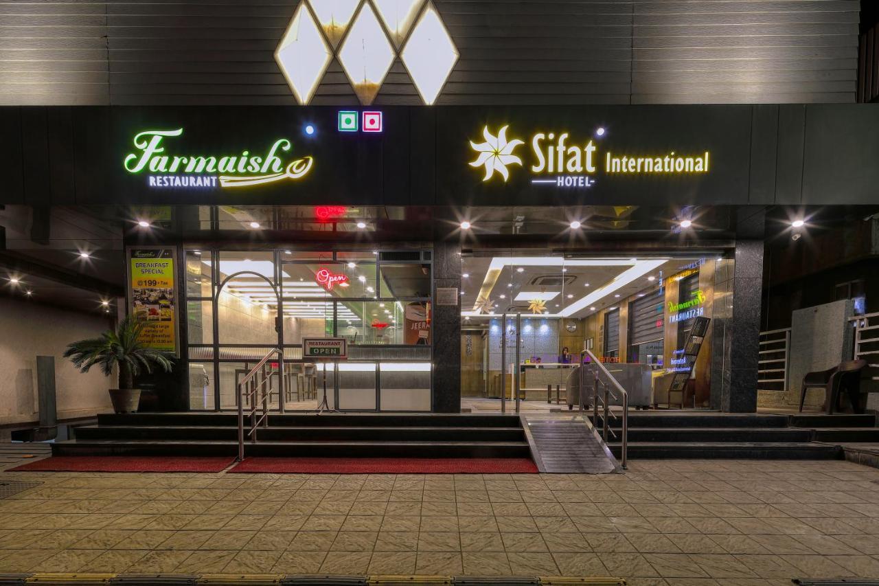 Hotel Sifat International Surat Ngoại thất bức ảnh