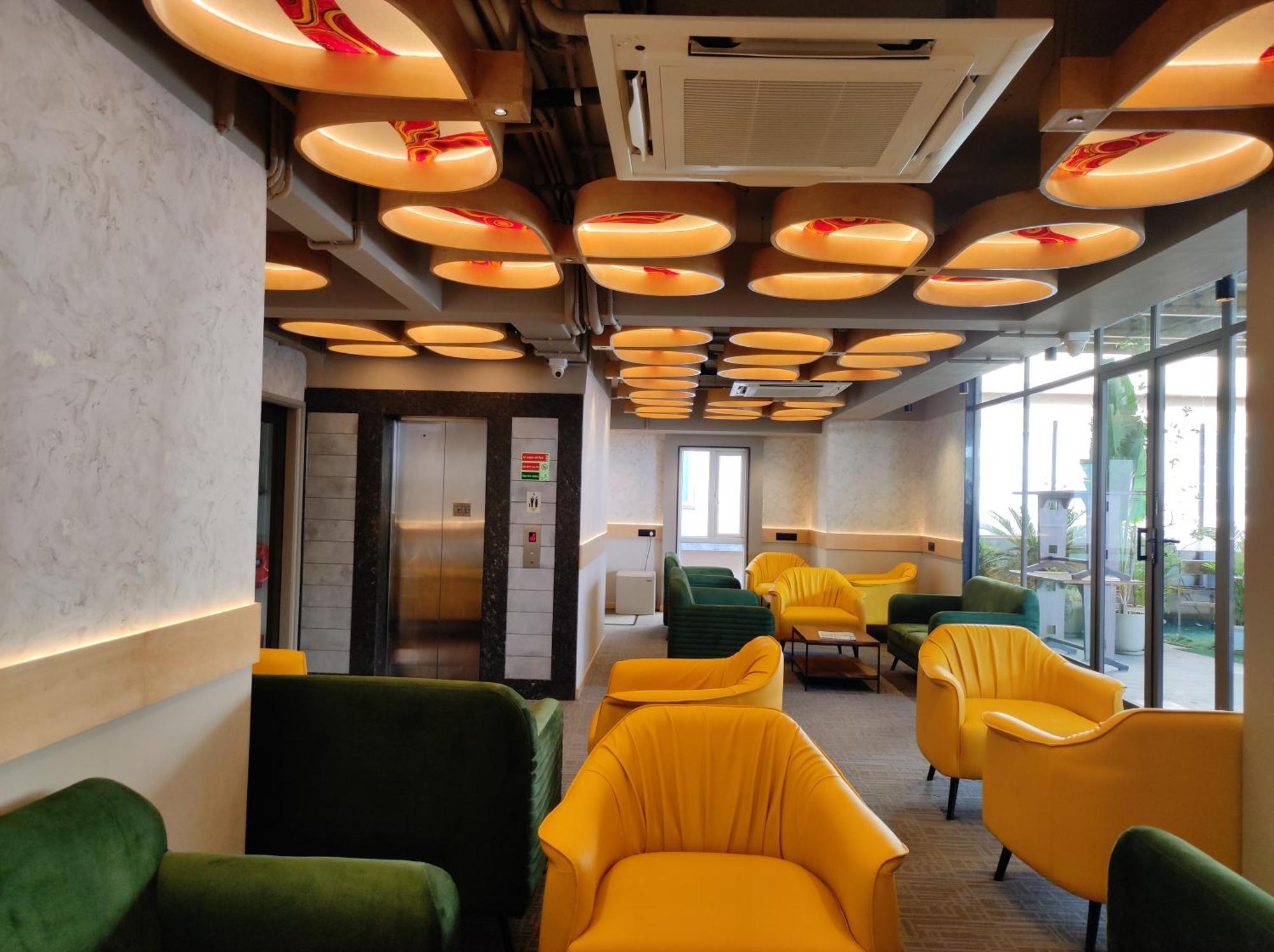 Hotel Sifat International Surat Ngoại thất bức ảnh