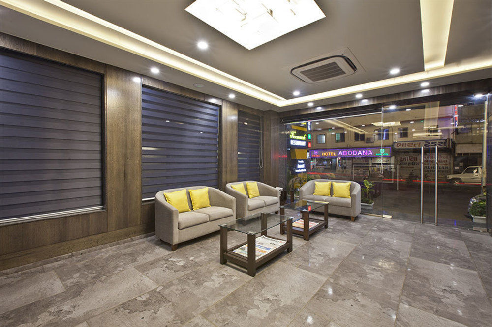 Hotel Sifat International Surat Ngoại thất bức ảnh